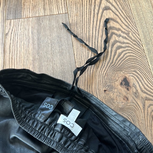 COS Black Leather Straight Leg Pants Size 6 - Picture 15 of 15